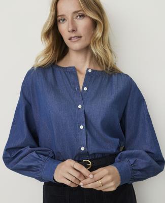 Weekend Crew Neck Blouse in Chambray