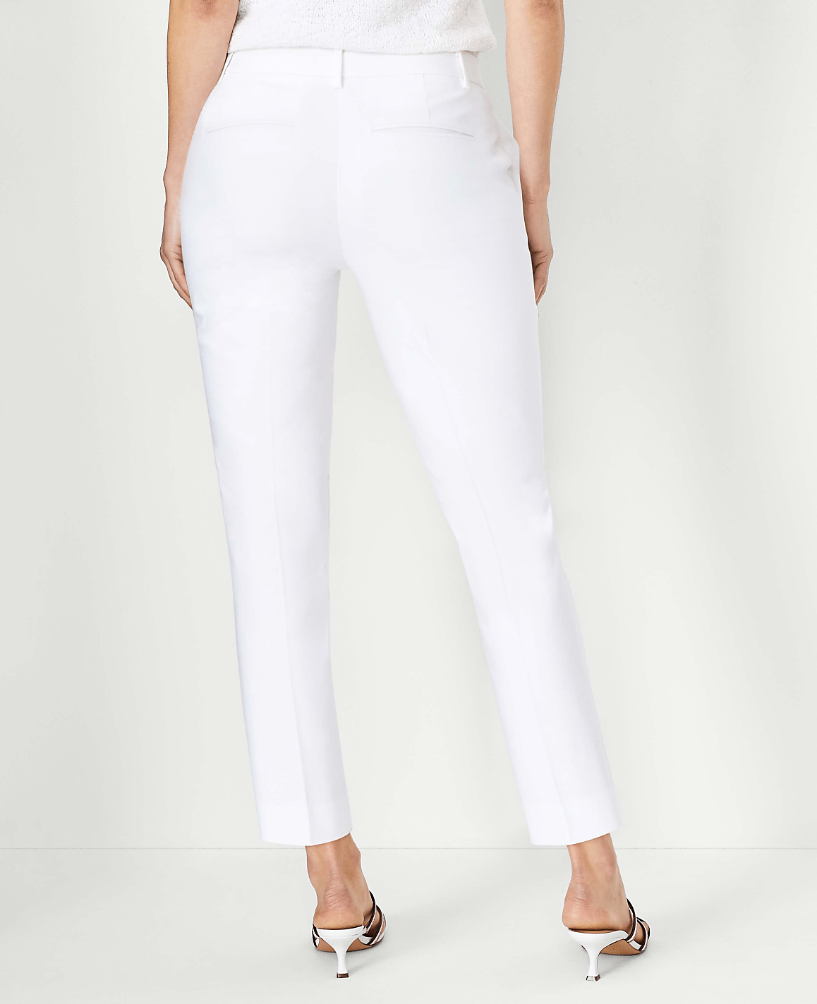 The Petite Eva Ankle Pant - Curvy Fit