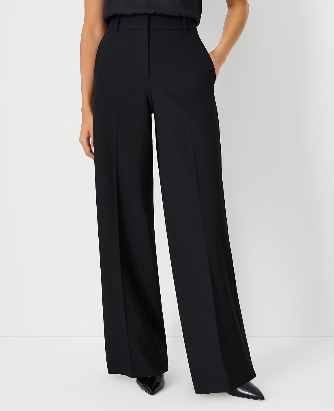 The Petite Wide Leg Pant in Seasonless Stretch