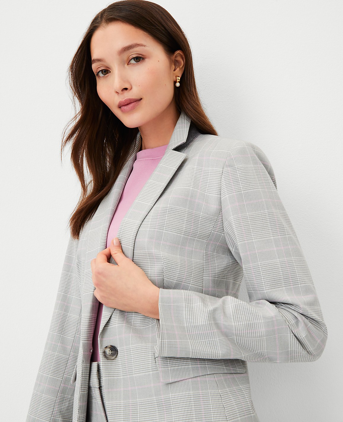 The Notched One Button Blazer in Plaid image number null