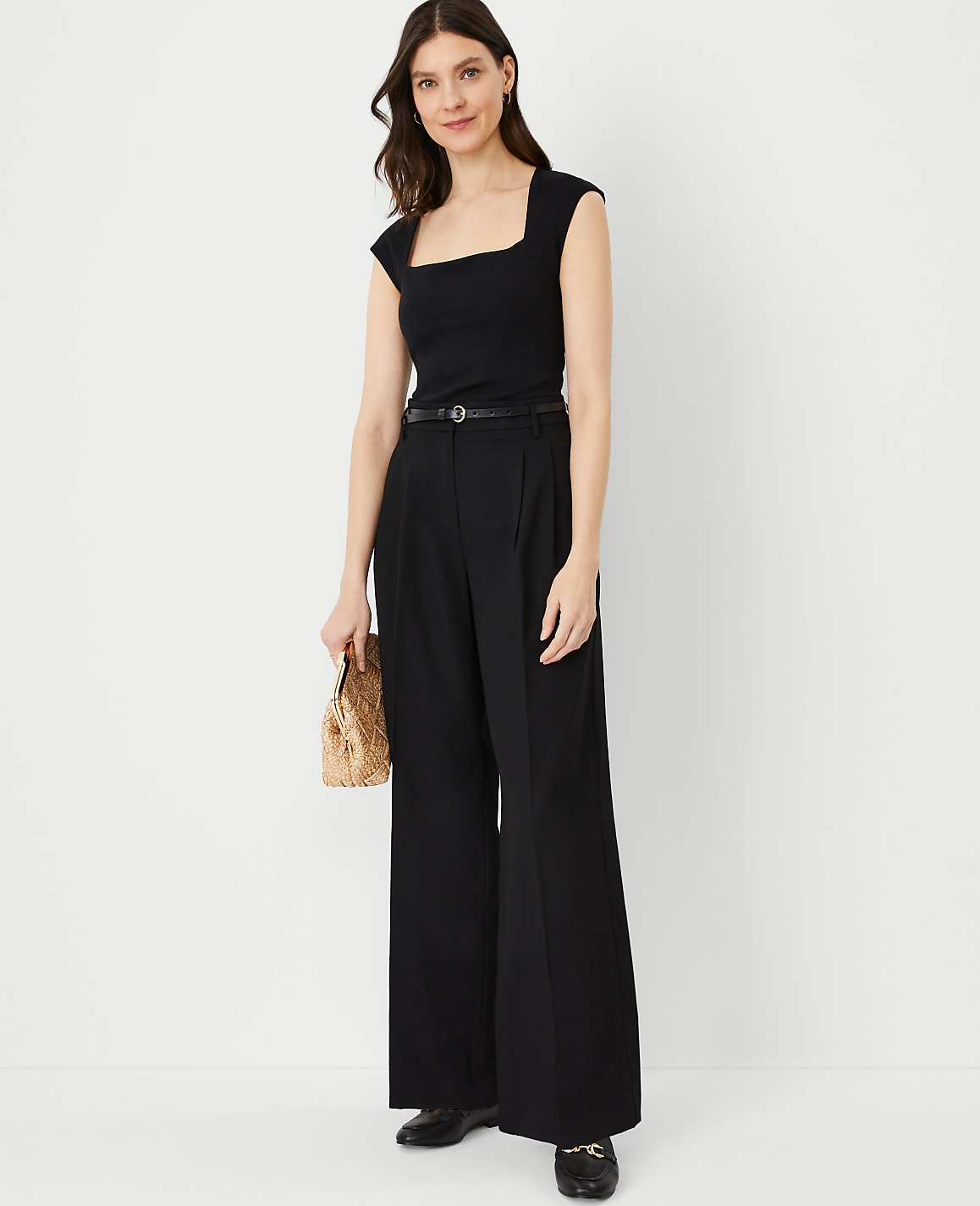 The Petite Pleated Wide-Leg Pant