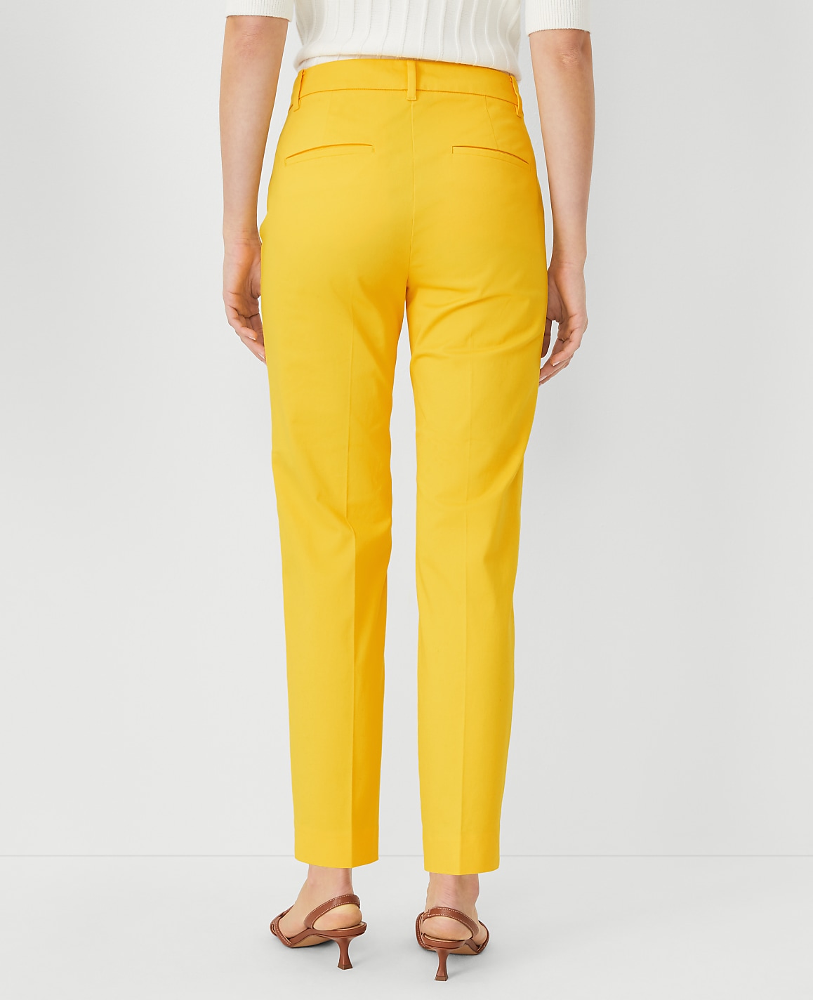 The Petite Cotton Crop Pant &ndash;&nbsp;Curvy Fit