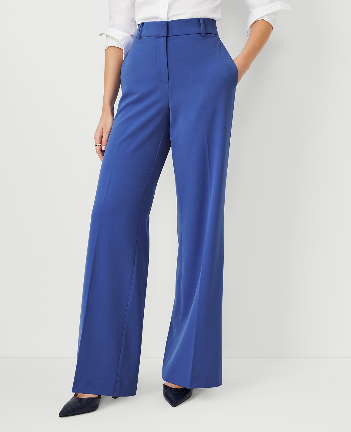 The Petite Wide-Leg Pant