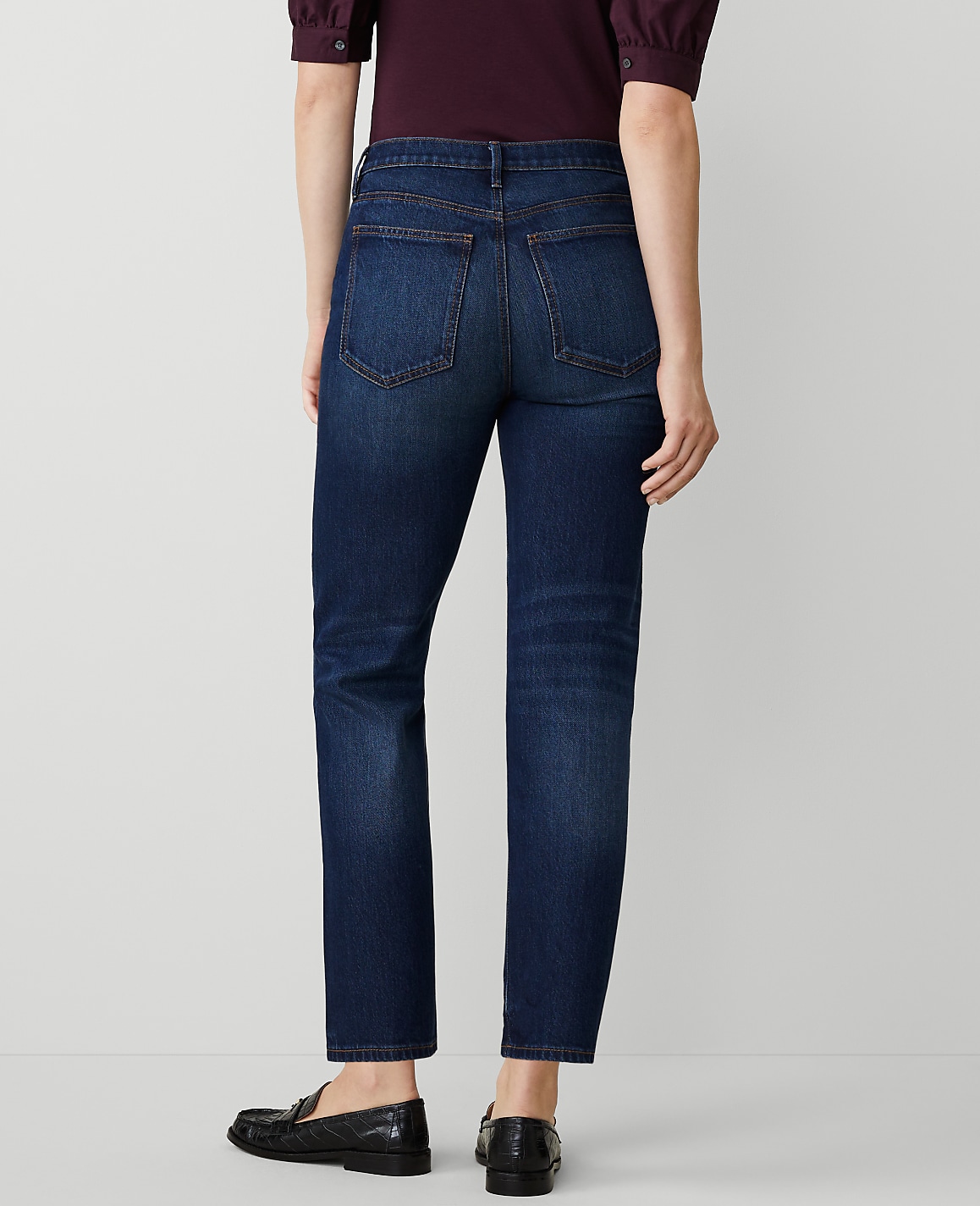 Petite Straight Jean - Curvy Fit