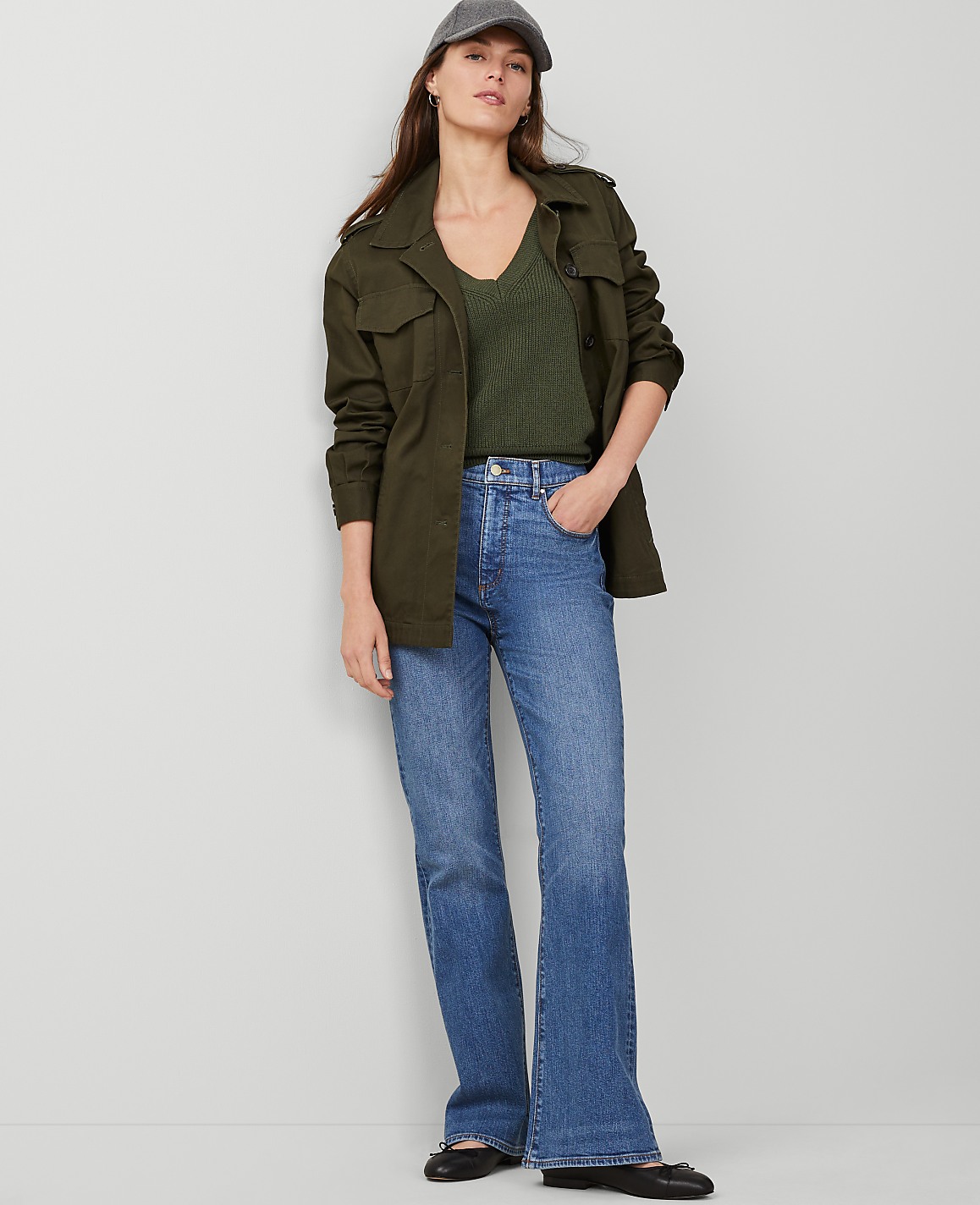 Petite High Rise Flare Jeans in Luxe Medium Wash