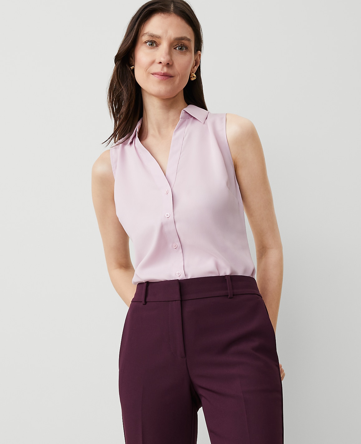 Sleeveless Essential Shirt