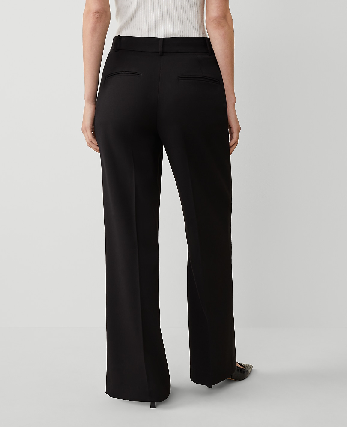 The Perfect Wide-Leg Pant &mdash;&nbsp;Curvy Fit