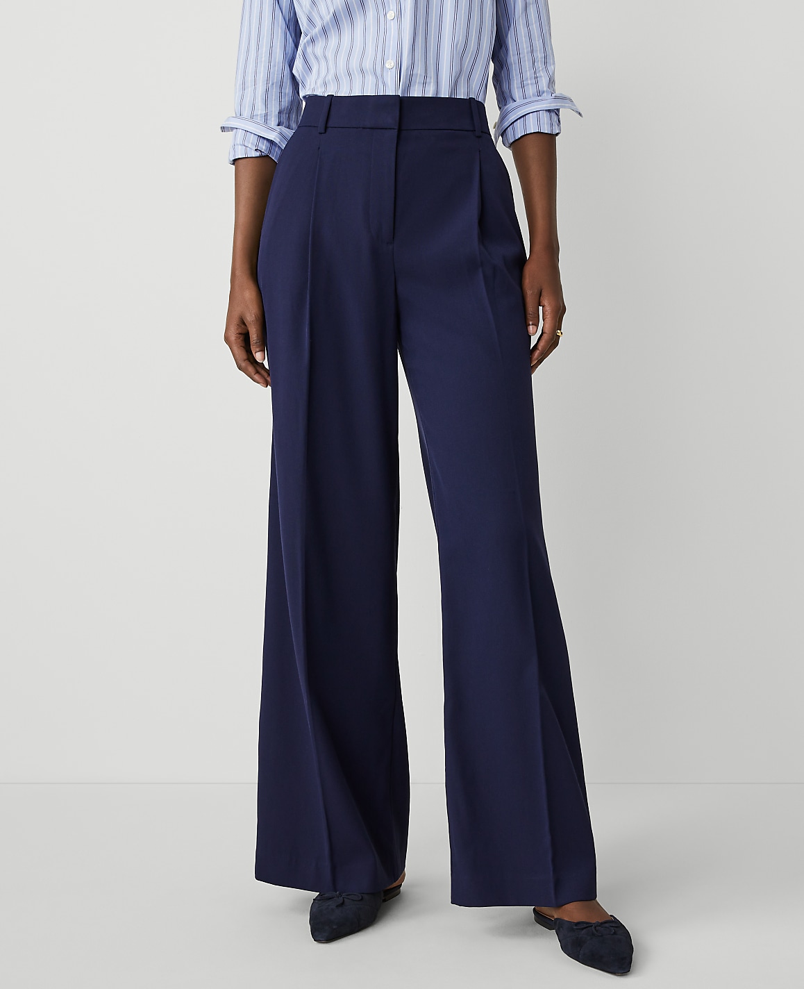 The Pleated Wide-Leg Pant in Textured Drape