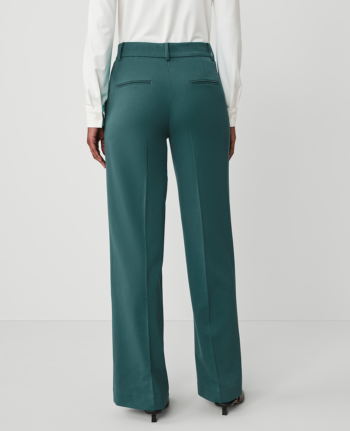 The Petite Perfect Wide-Leg Pant