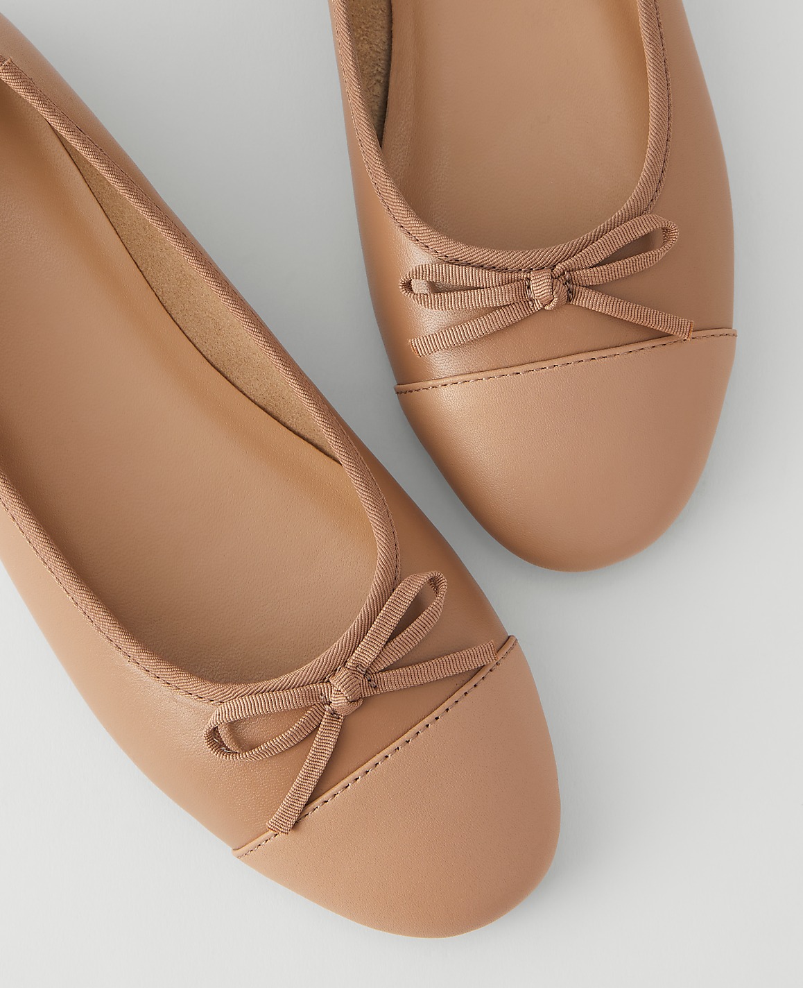 Weekend Collection Cap Toe Leather Ballet Flats