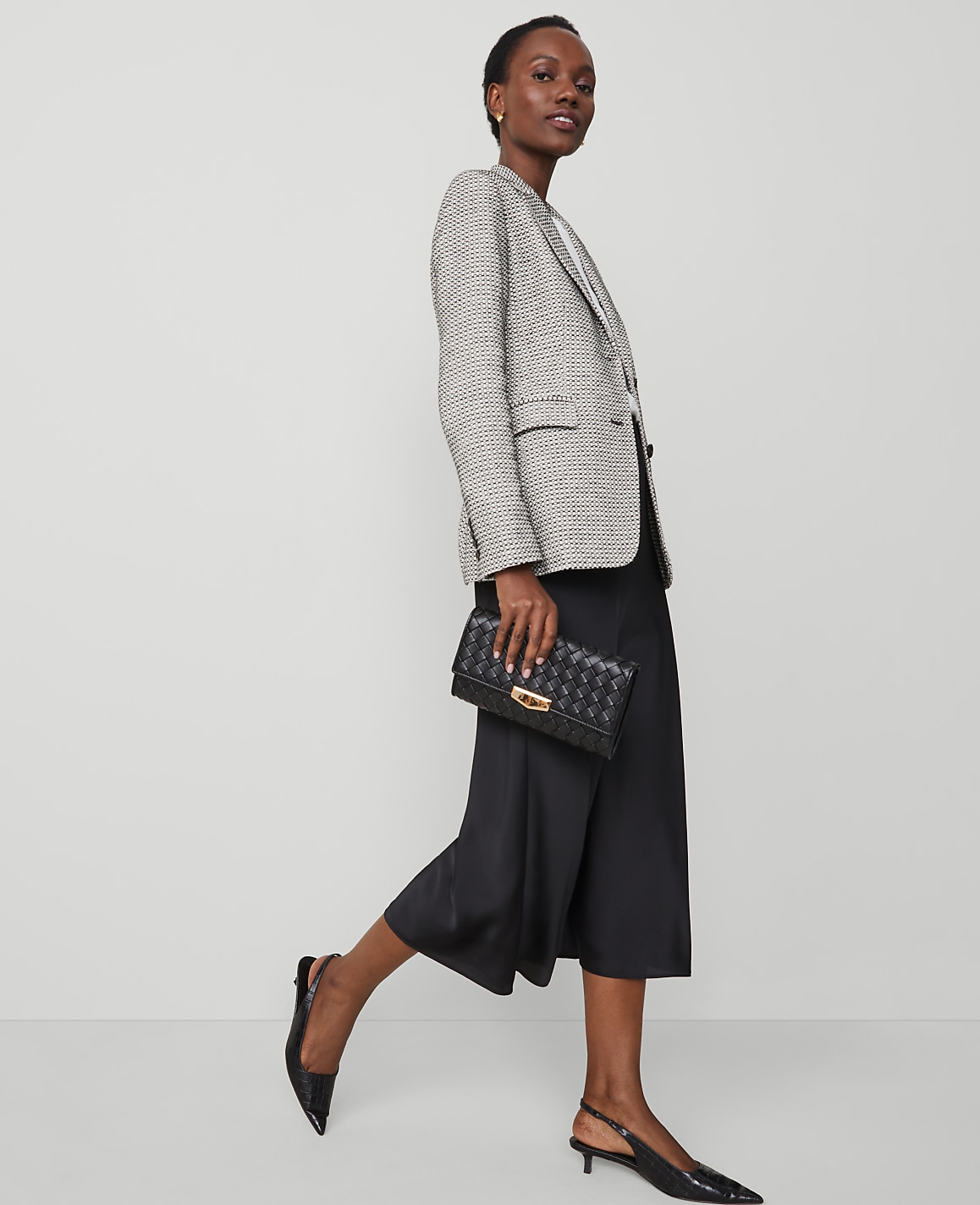 The Petite Greenwich Blazer in Plaid Tweed