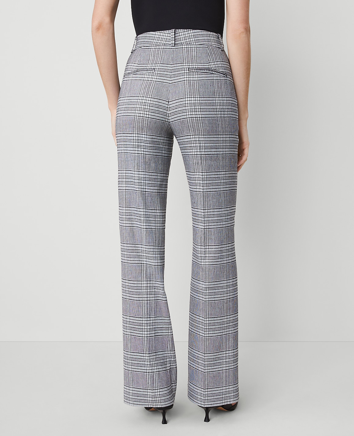 The Straight Pant &mdash; Curvy Fit