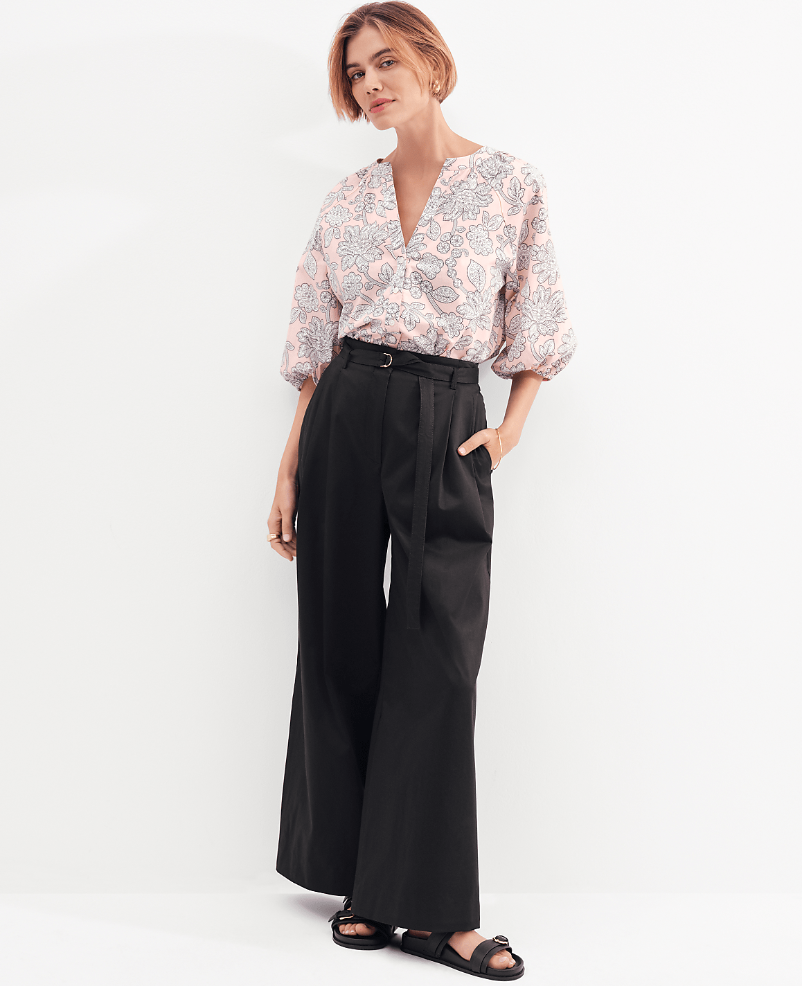 Weekend Collection Belted Wide-Leg Ankle Pant