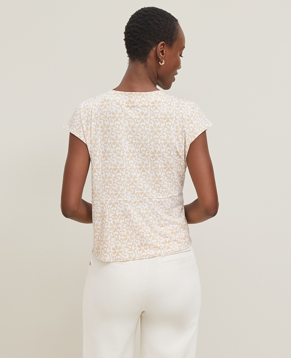 Petite Floral Knotted V-Neck Top