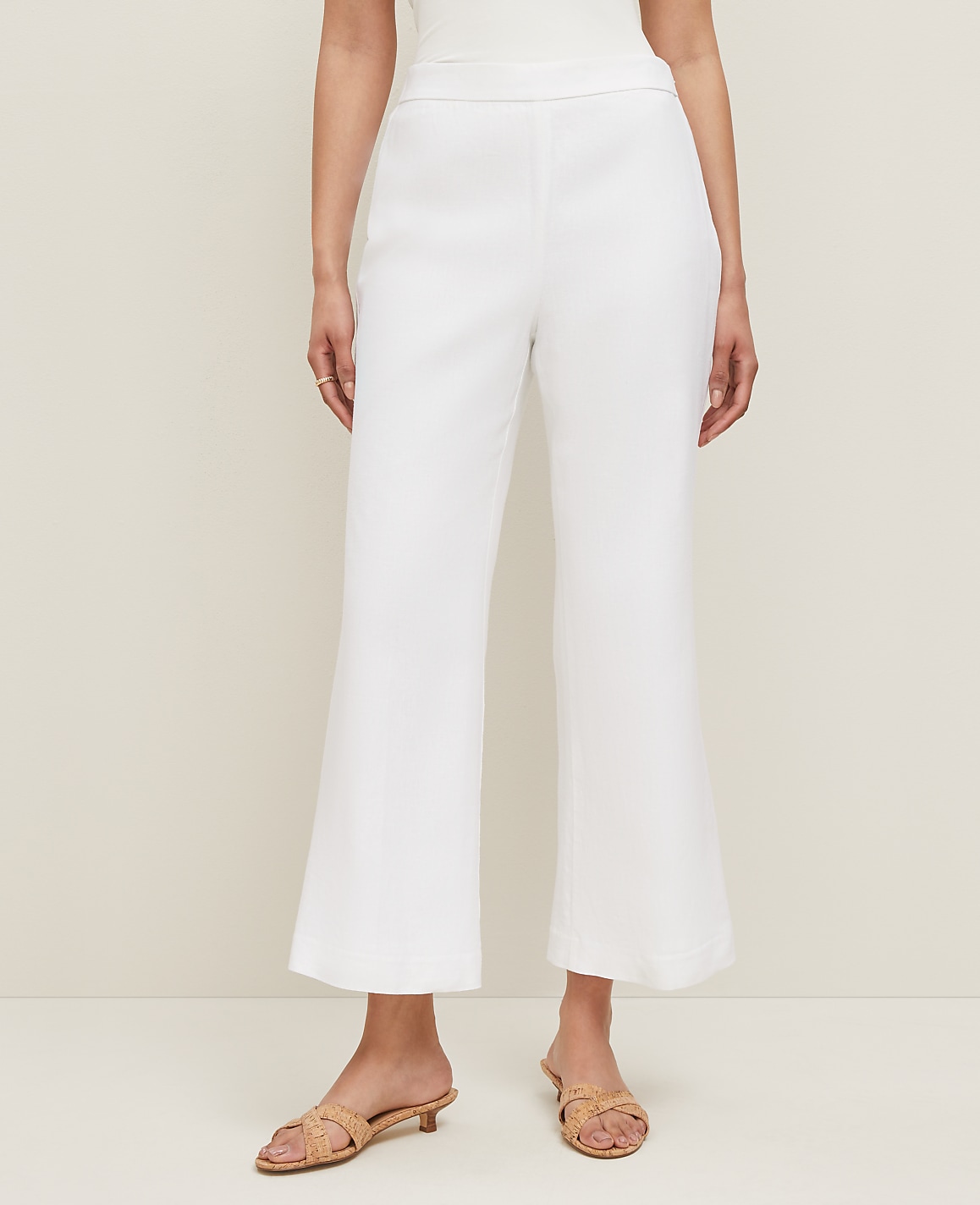 The Petite Flare Ankle Pant in Linen Blend &mdash; Curvy Fit