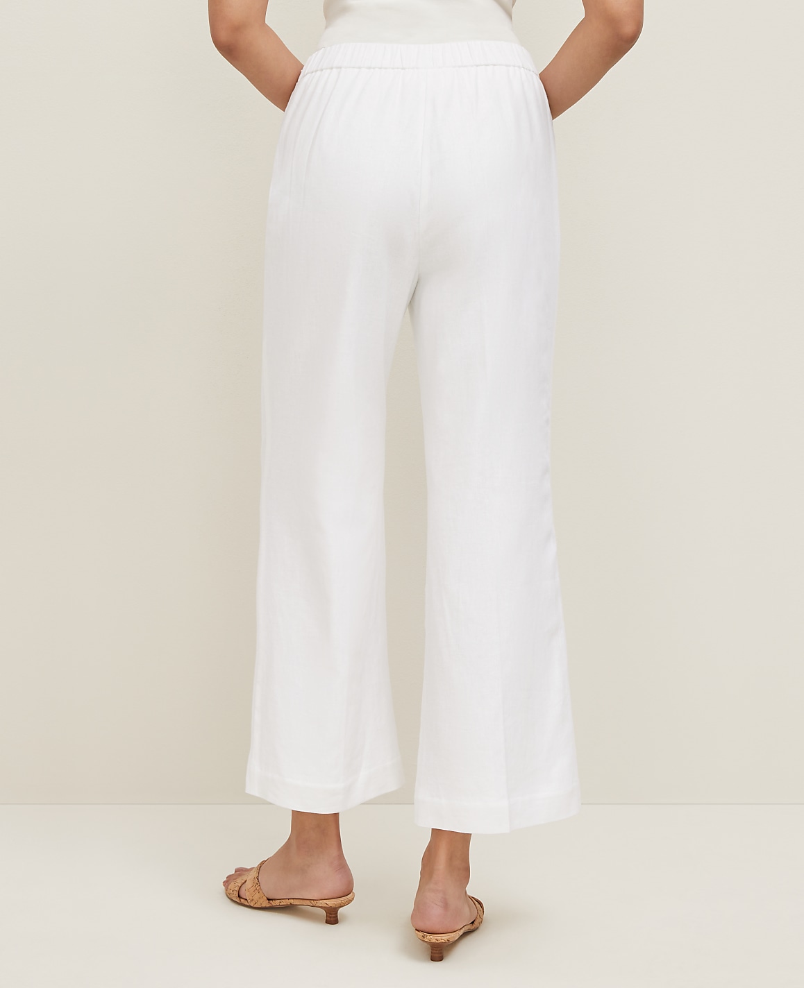 The Petite Flare Ankle Pant in Linen Blend &mdash; Curvy Fit