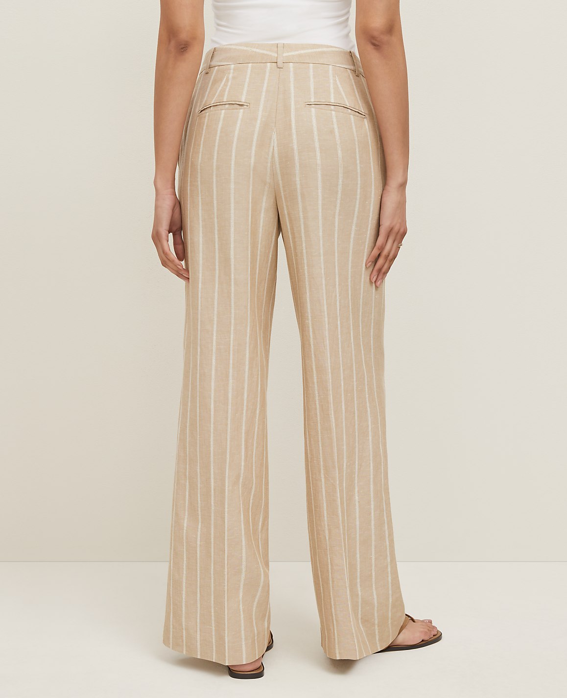 The Petite Wide-Leg Pant in Striped &mdash; Curvy Fit