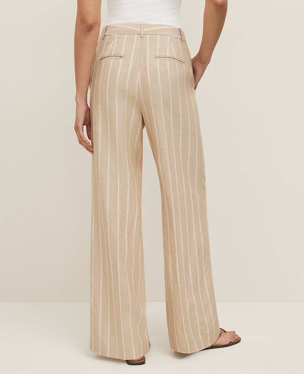 The Petite Wide-Leg Pant