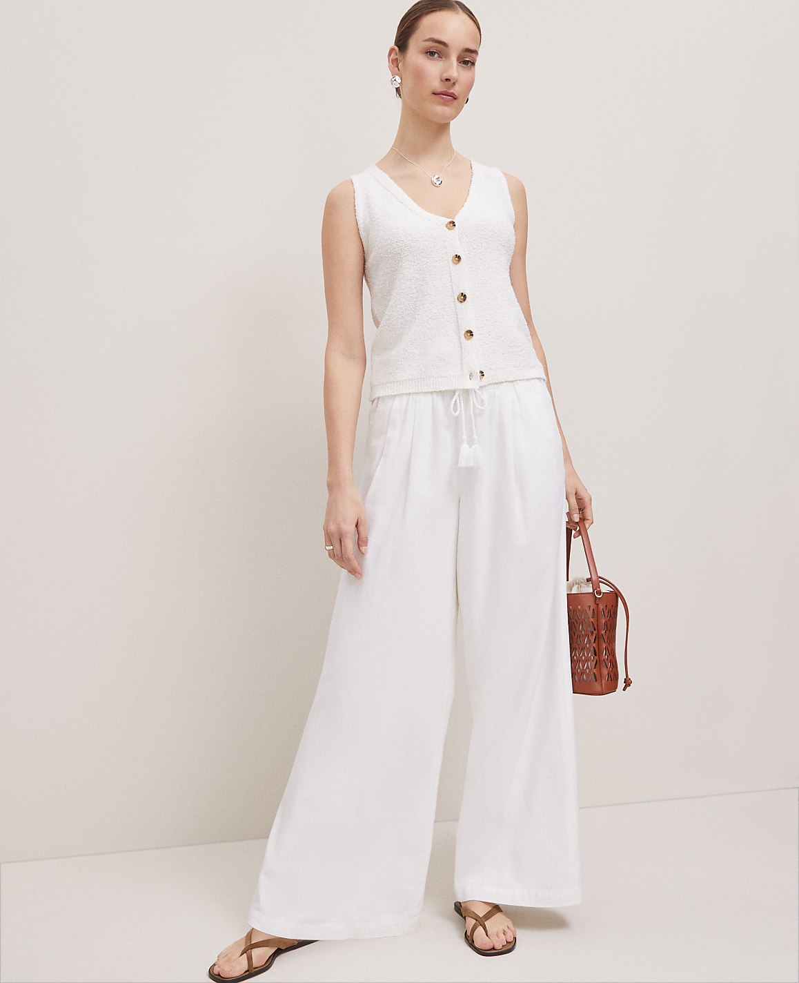 Weekend Easy Fit Wide-Leg Pant in Linen Blend