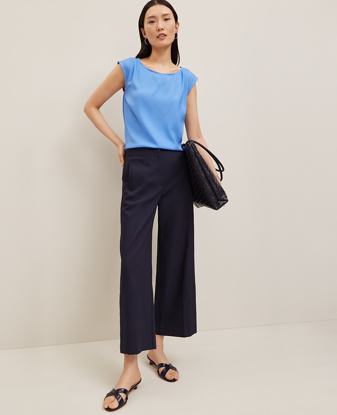 Sleeveless Crew Neck Top
