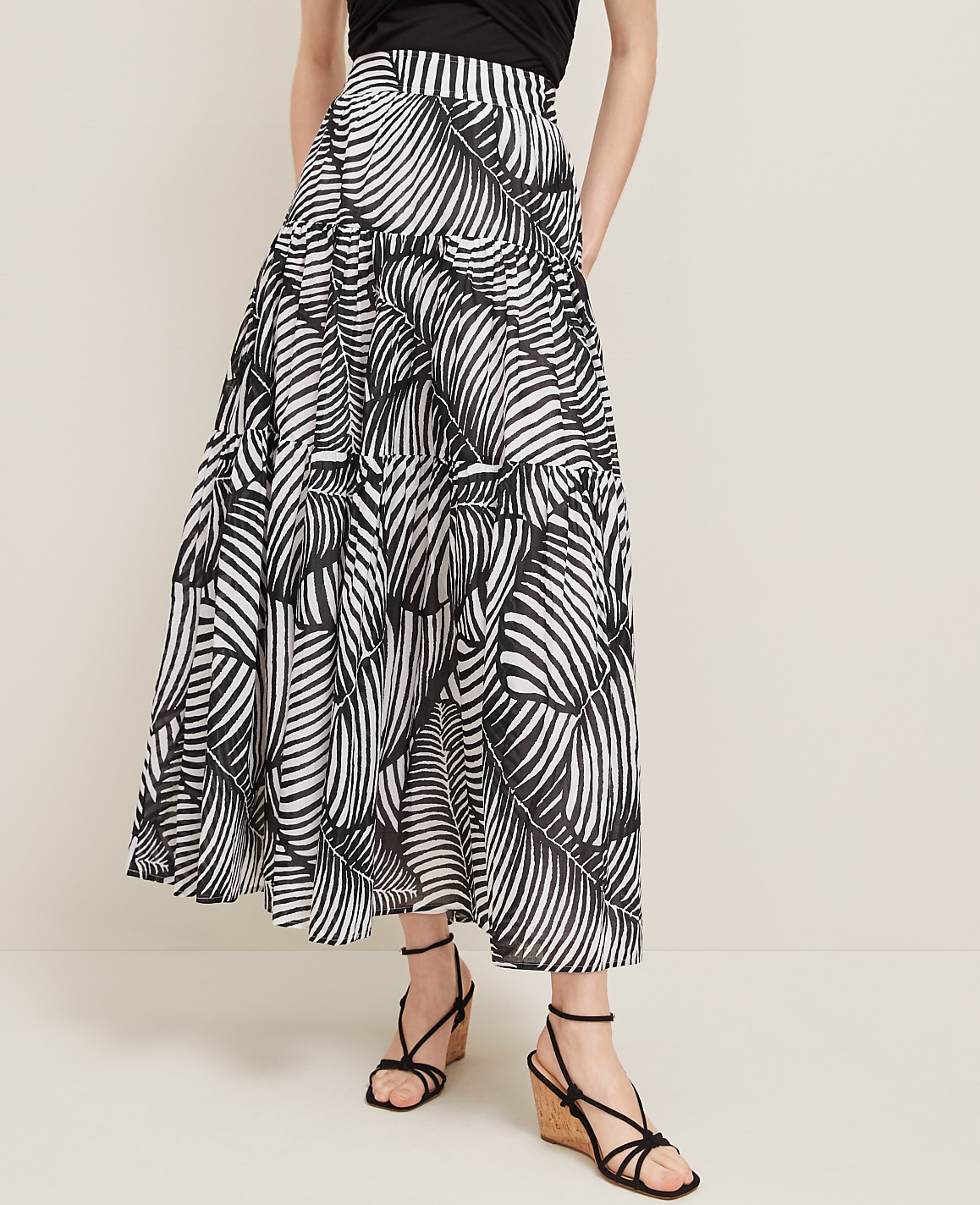 Tiered Full Skirt in Palm Print