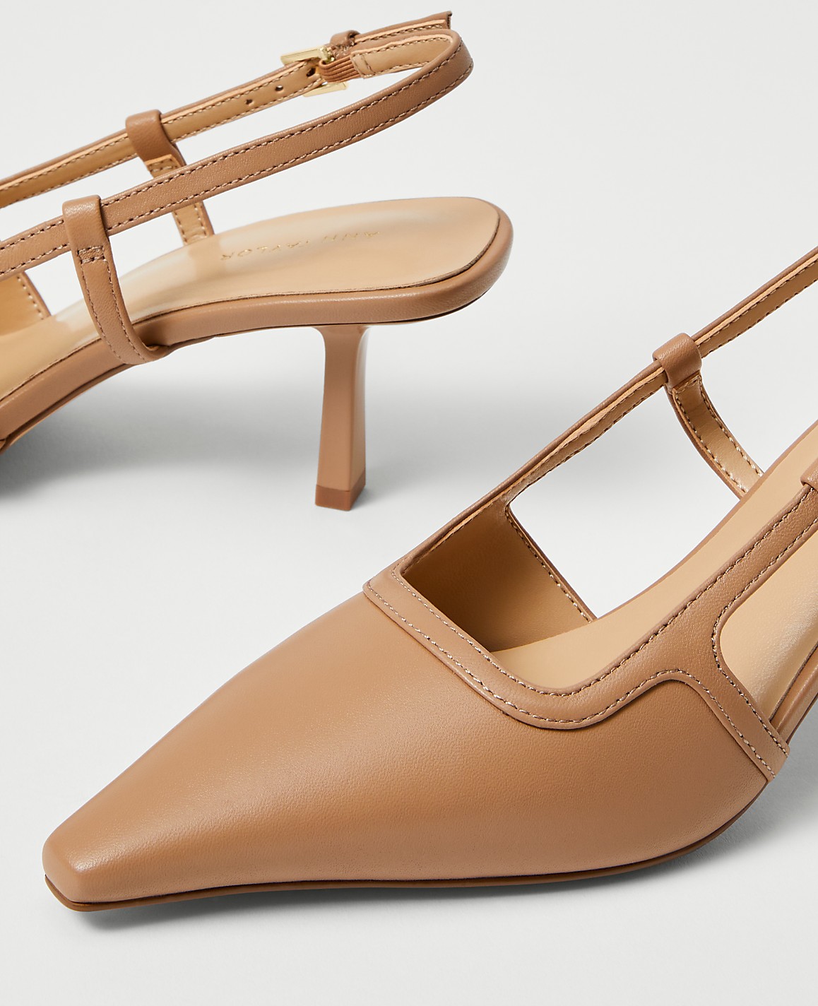 Leather Nip Toe Slingback Pump