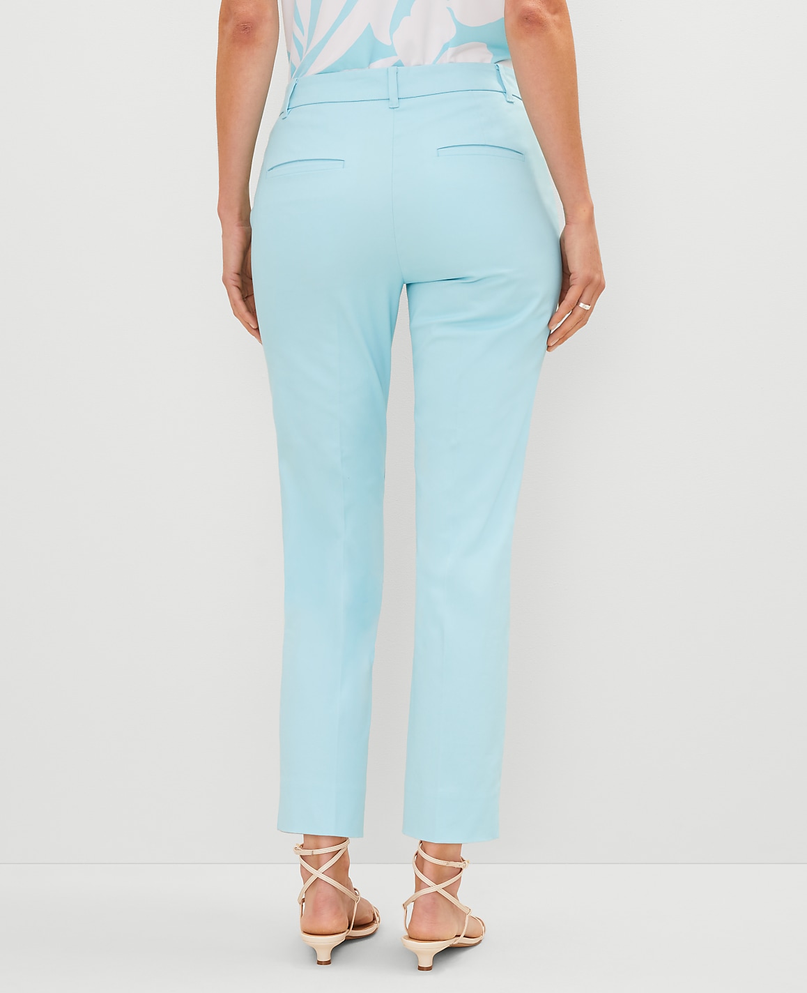 The Cotton Crop Pant &mdash; Curvy Fit