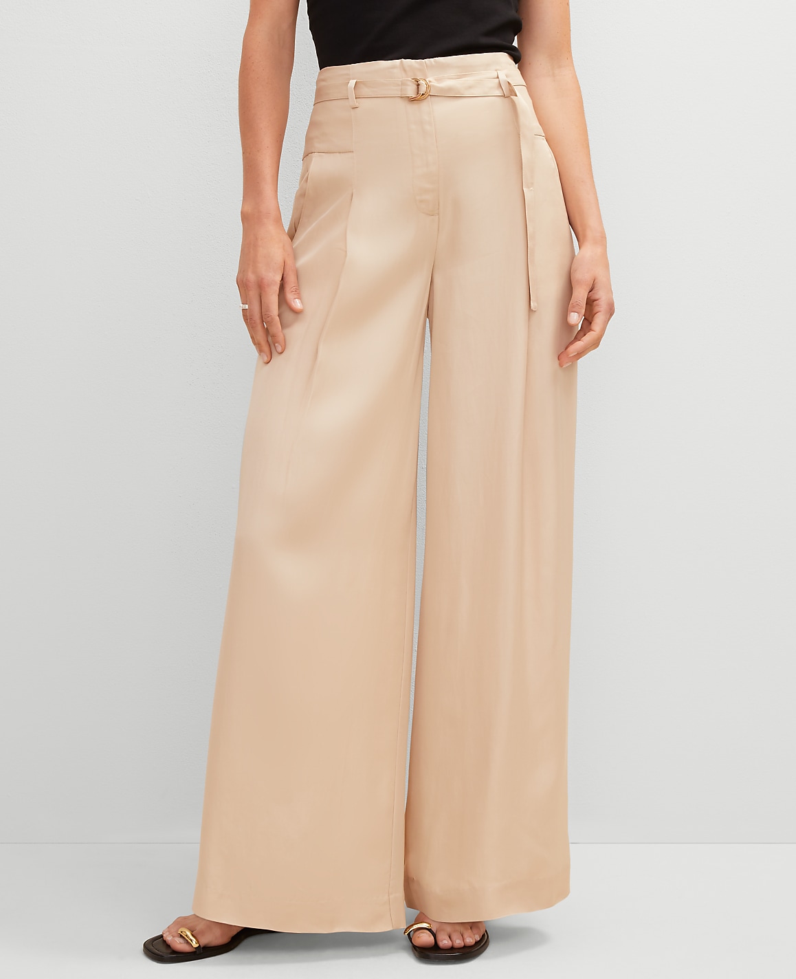 The Statement Wide-Leg Pant