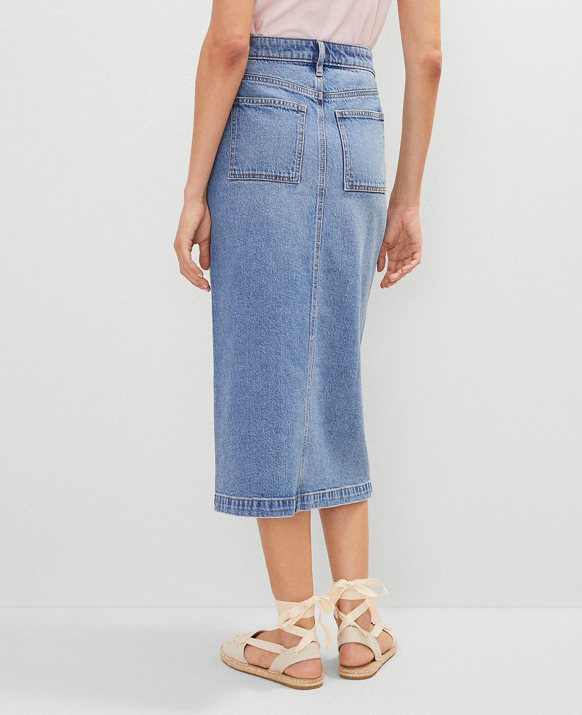 Weekend Collection Patch Pocket Denim Midi Skirt