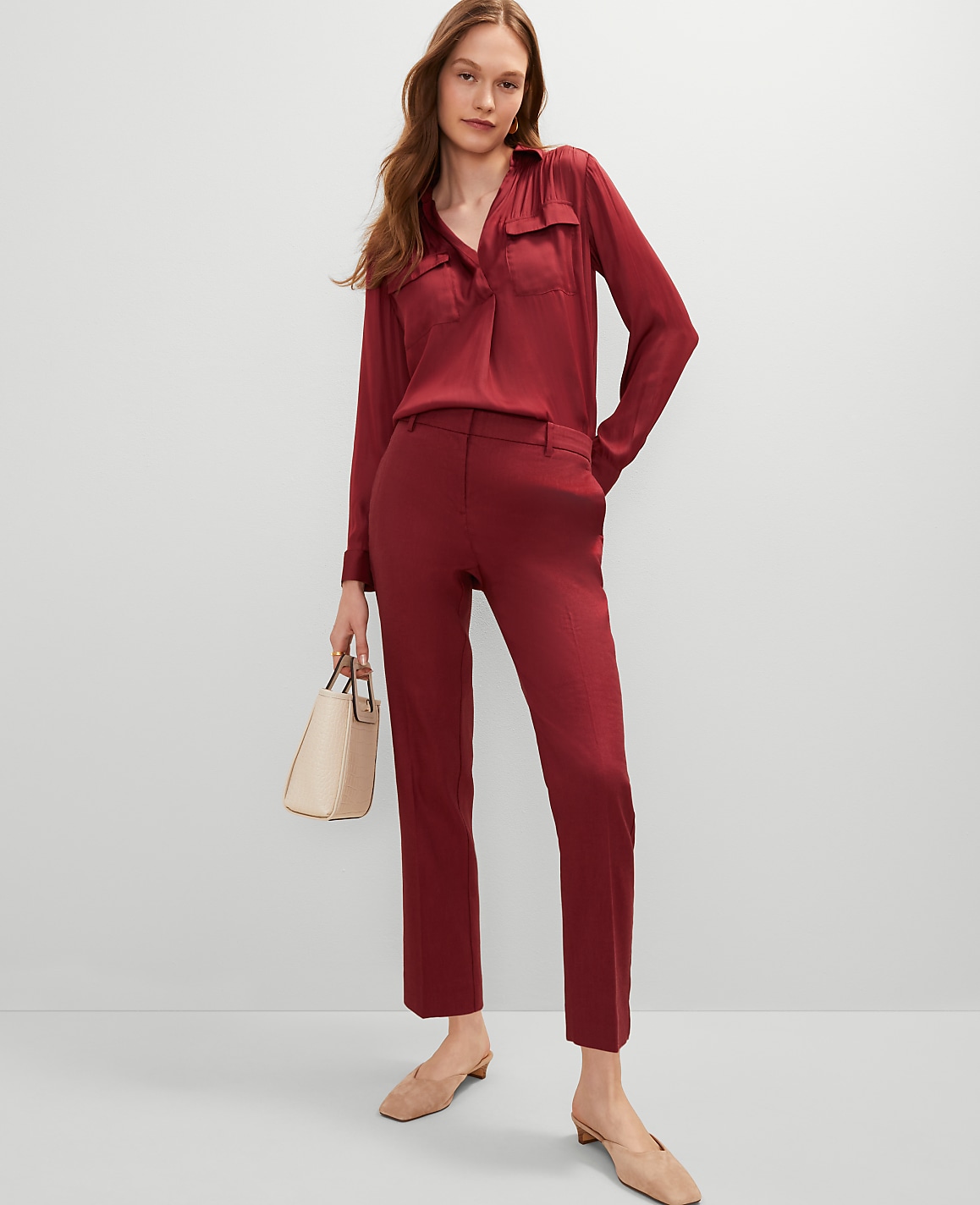 The Petite Eva Ankle Pant in Linen Blend