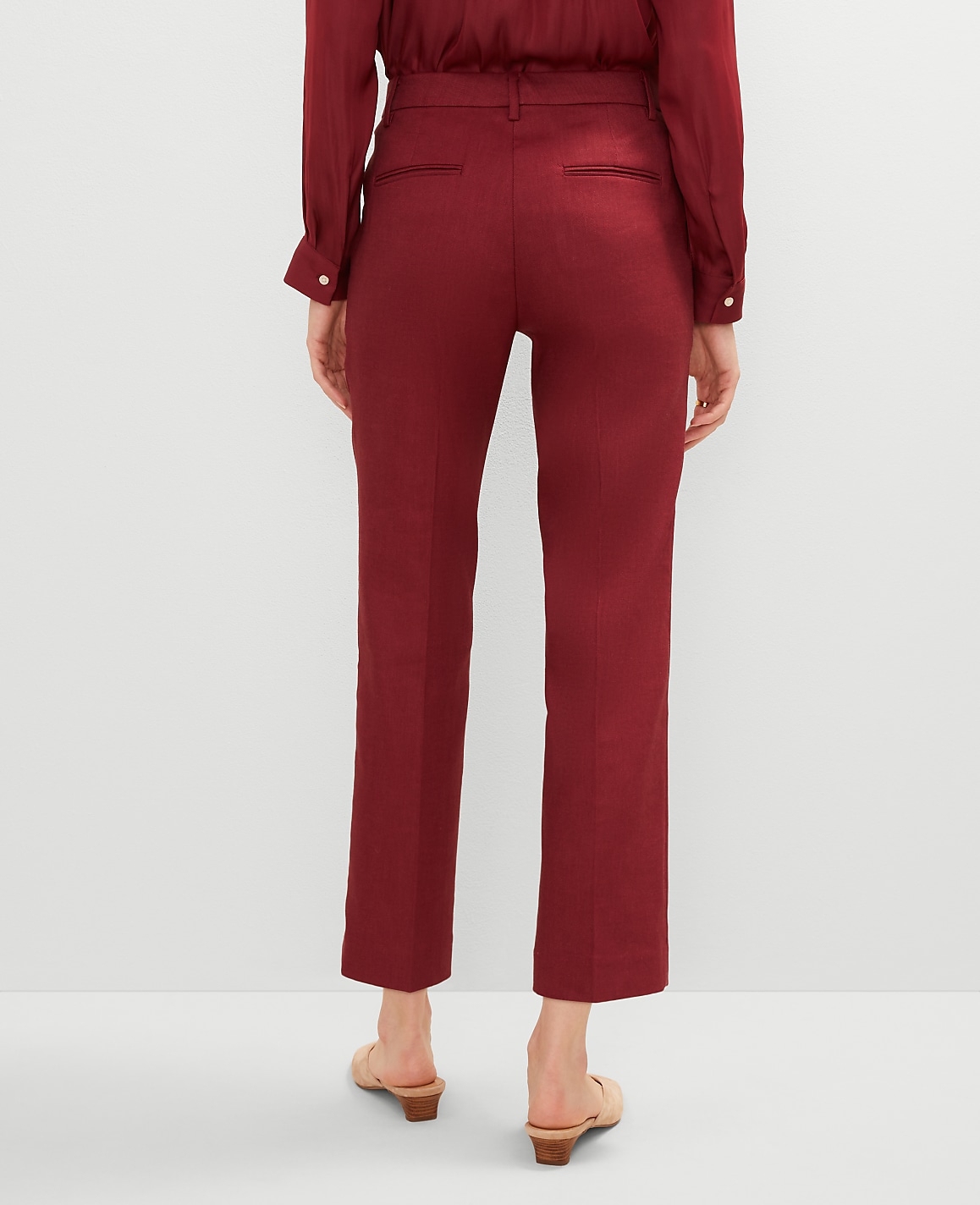 The Petite Eva Ankle Pant in Linen Blend