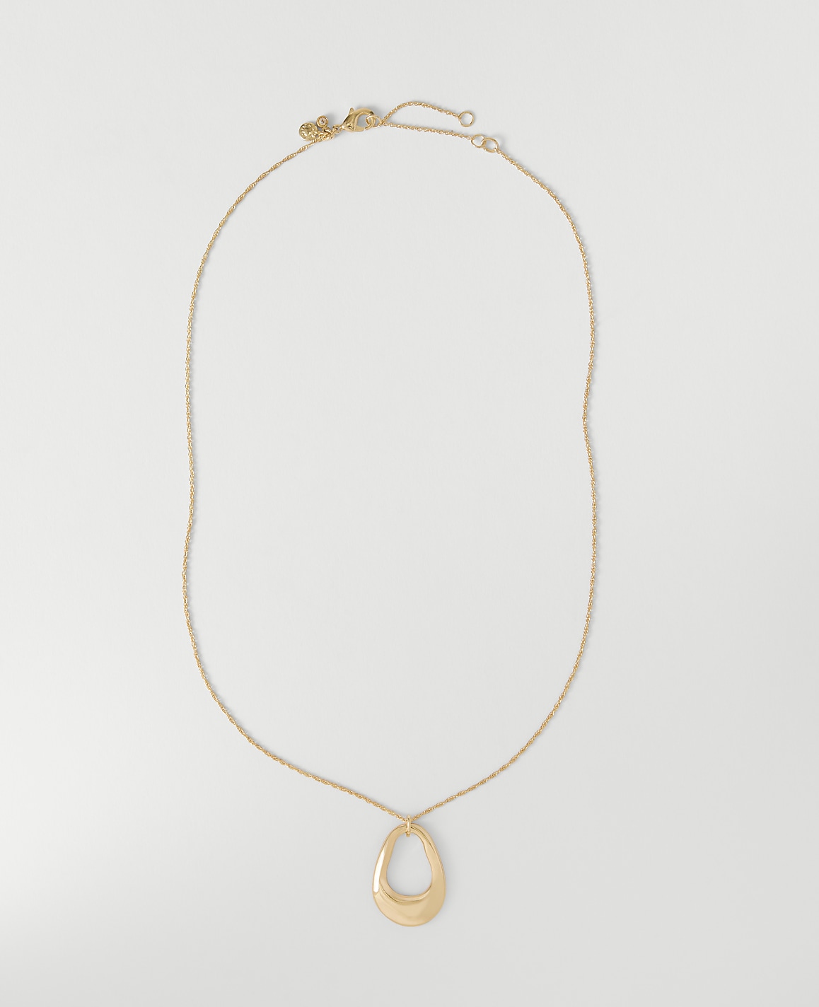 Open Oval Pendant Necklace