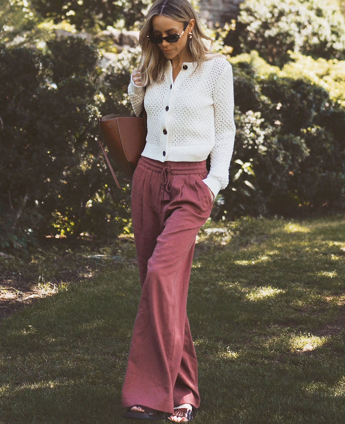 Petite Weekend Easy Fit Wide-Leg Pant in Linen Blend