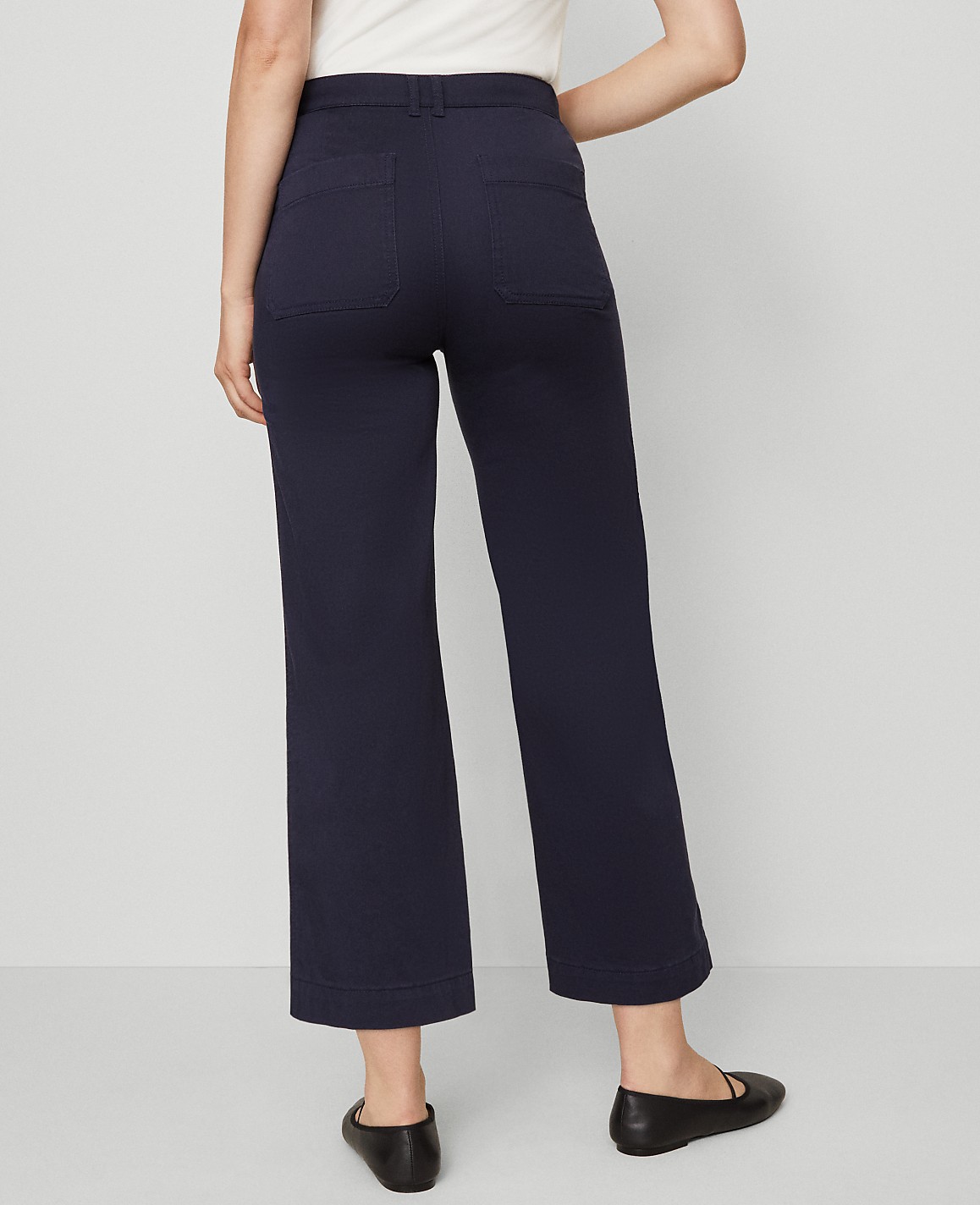 Petite Weekend Sateen Patch Pocket Pant