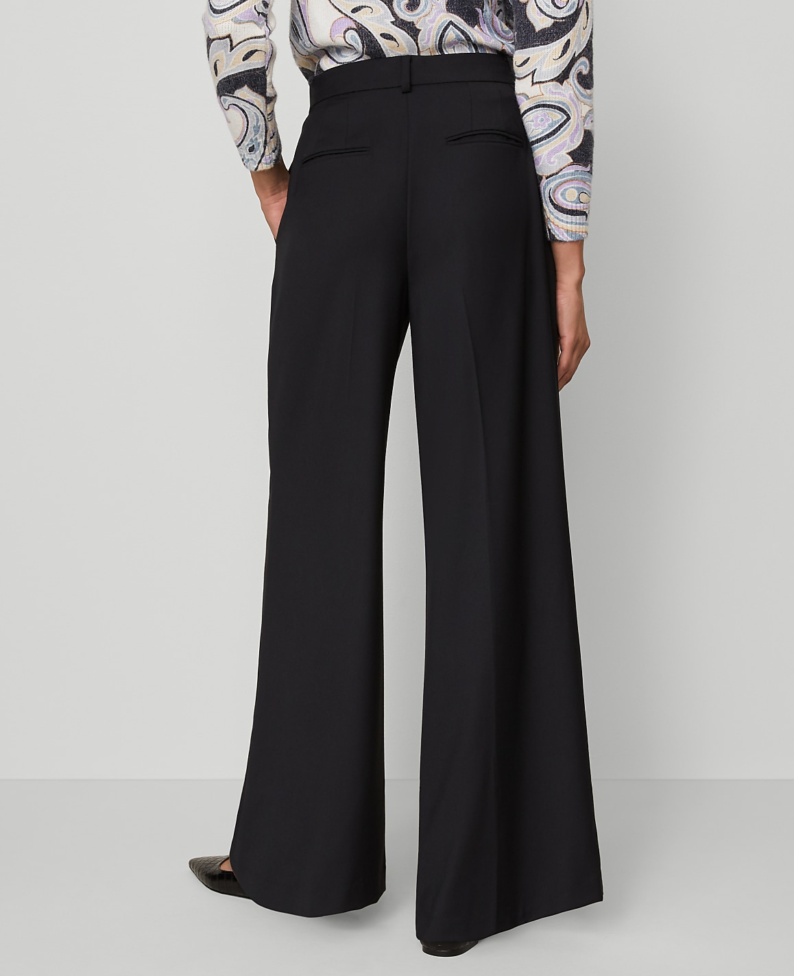 The Petite Modern Wide-Leg Trouser