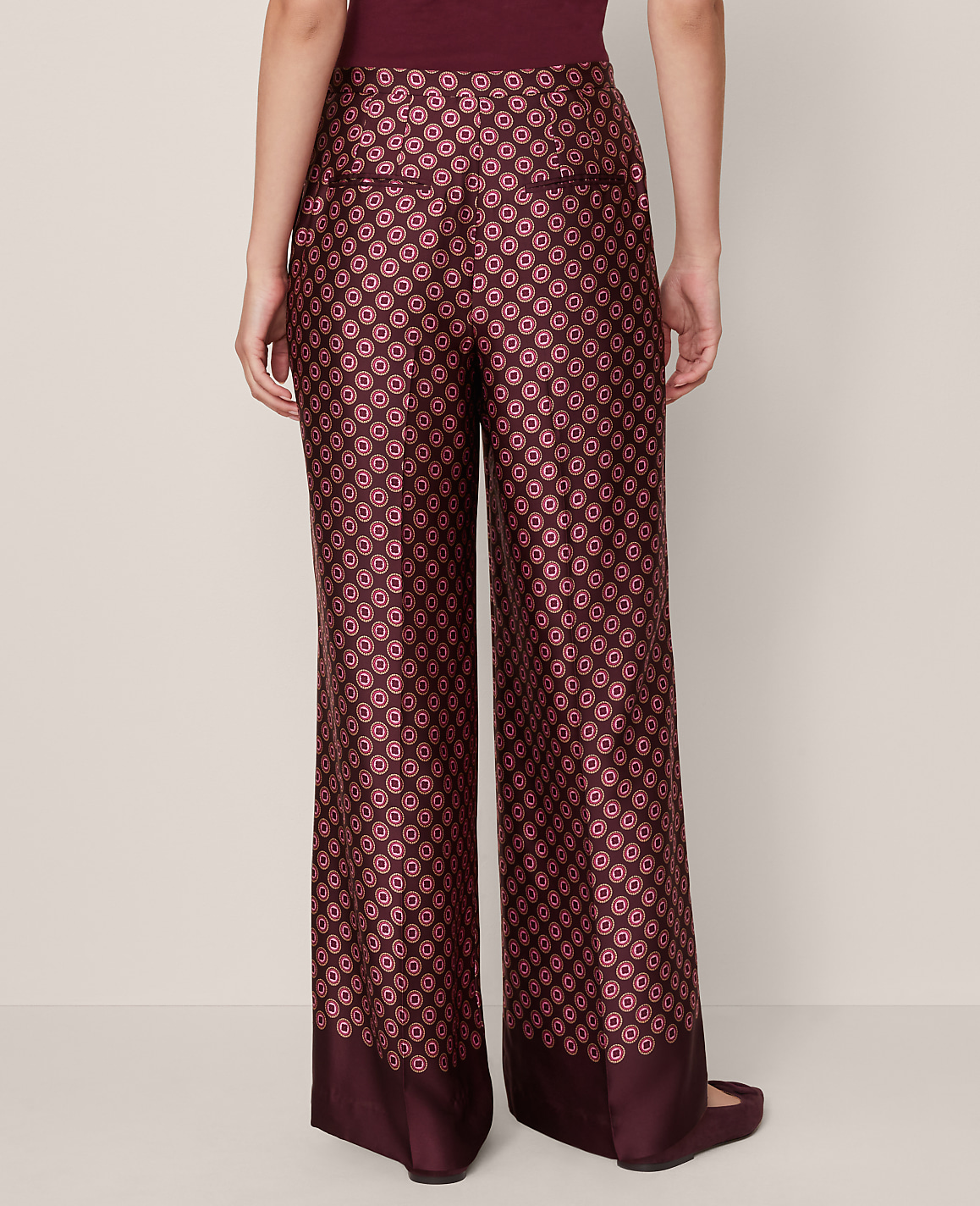 The Petite Wide-Leg Pant in Satin Geo Print