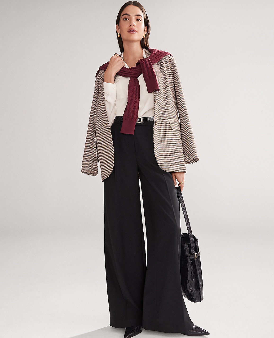 The Petite Modern Wide-Leg Trouser