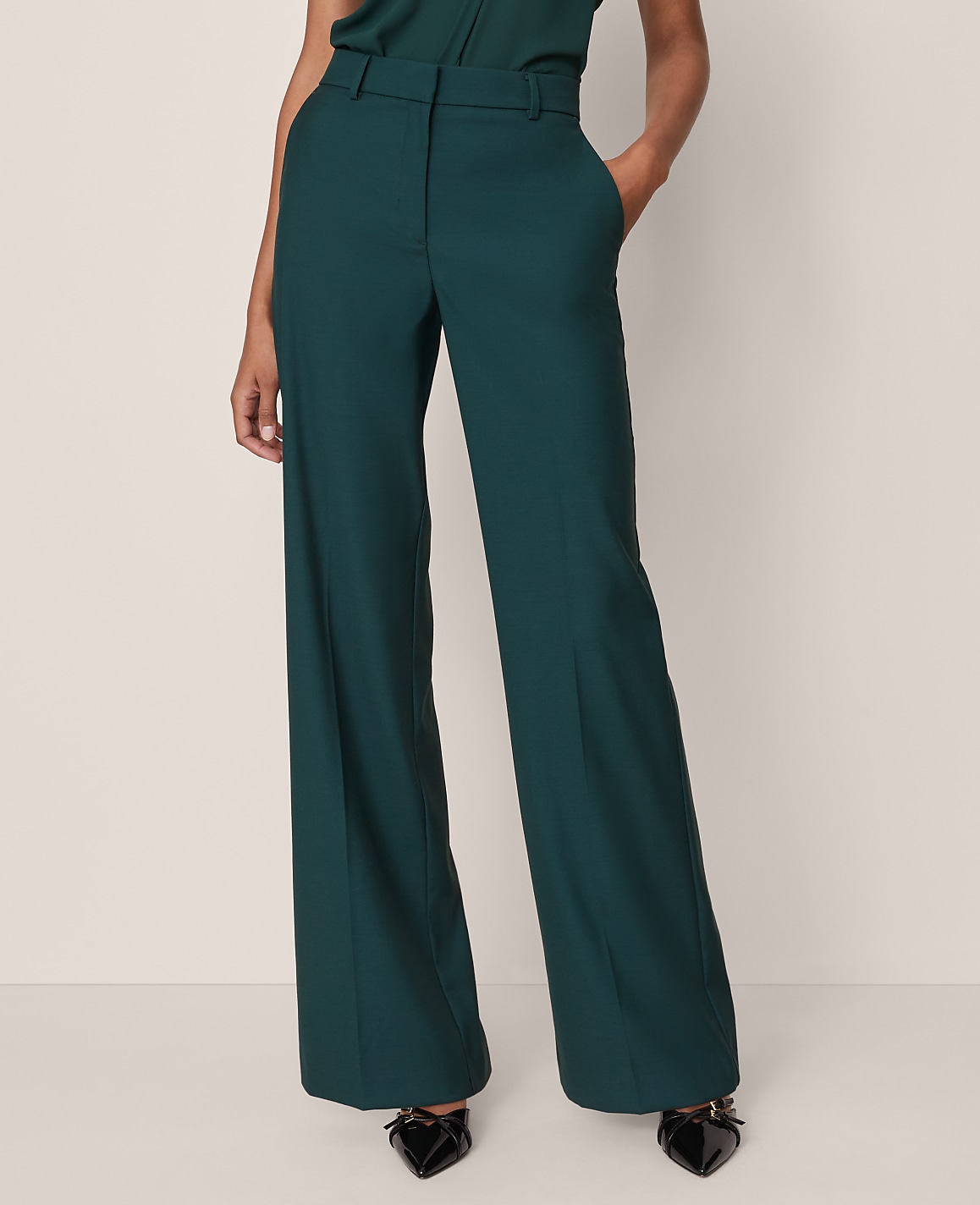 The Wide-Leg Pant