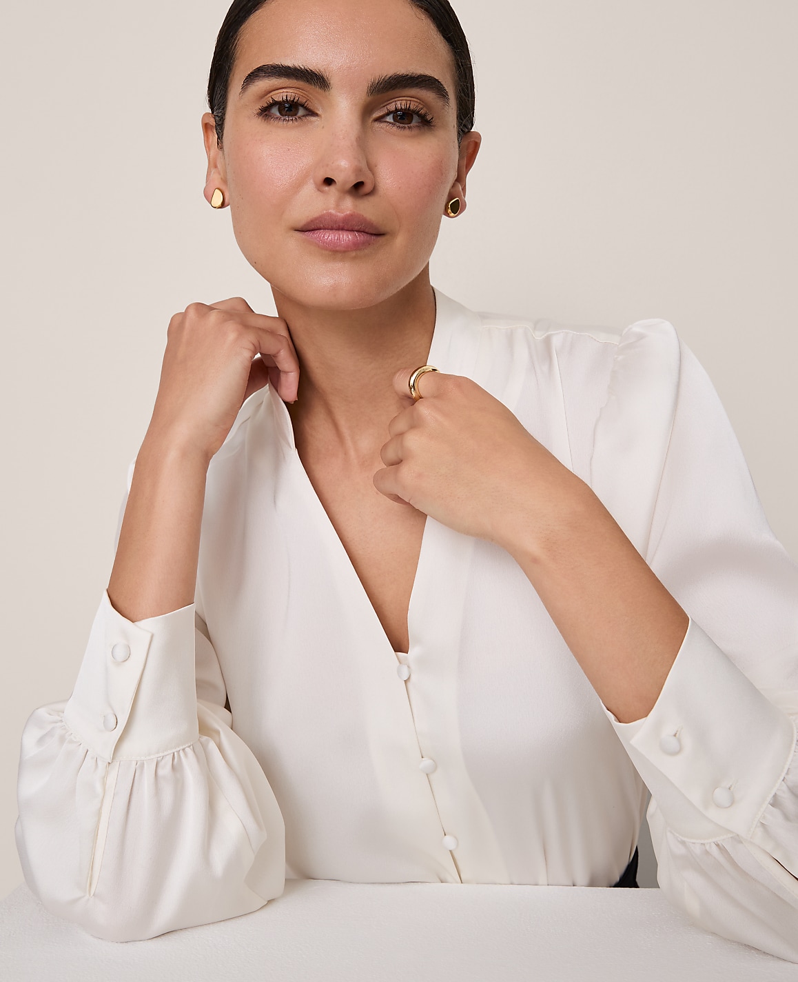 V-Neck Popover