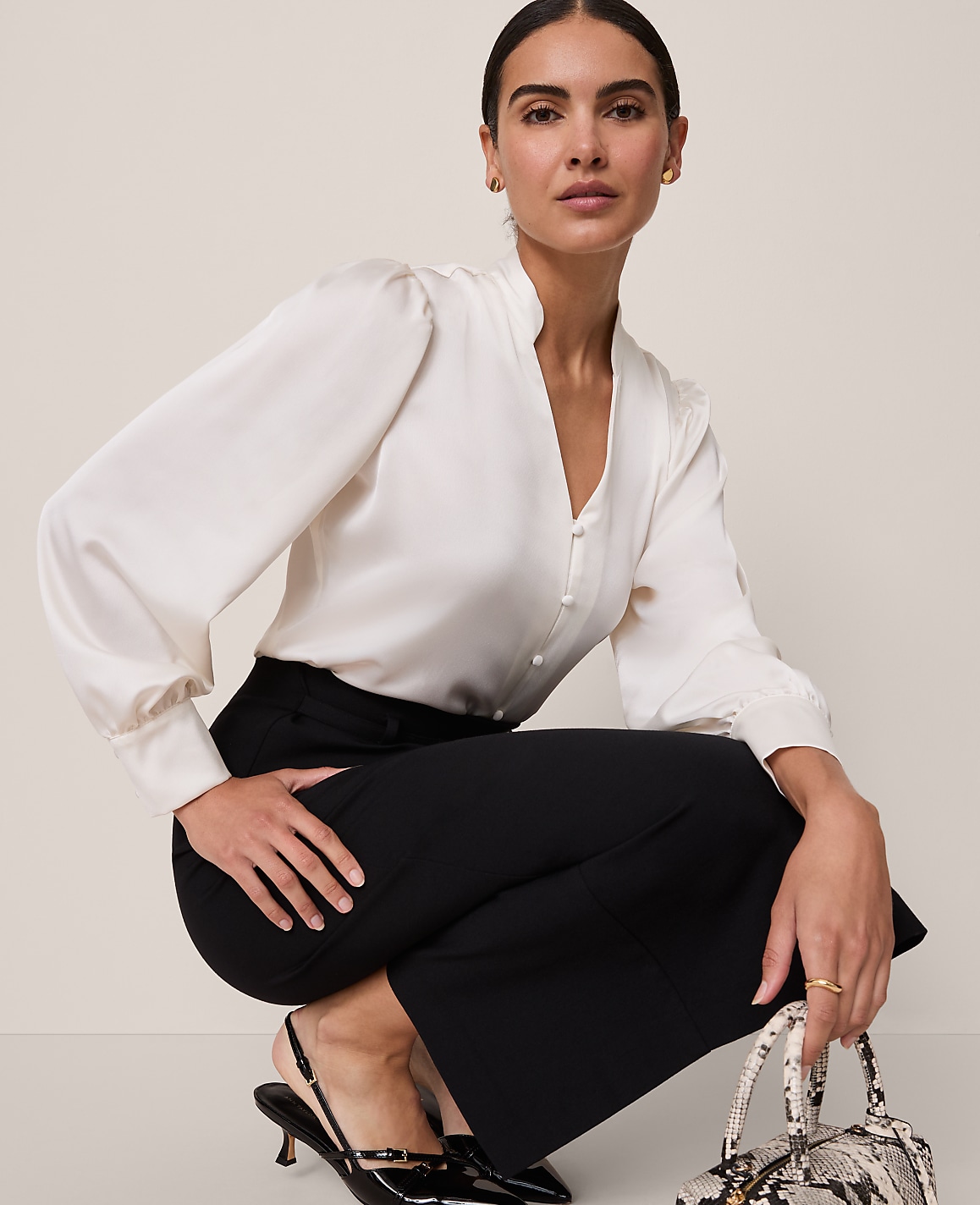 V-Neck Popover