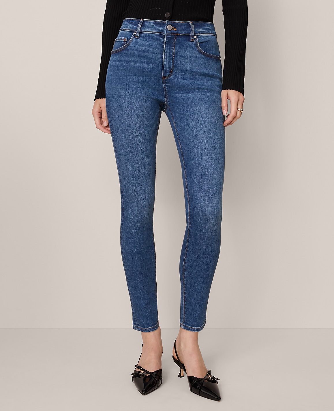 Petite Mid Rise Skinny Jeans in Classic Wash &mdash; Curvy Fit