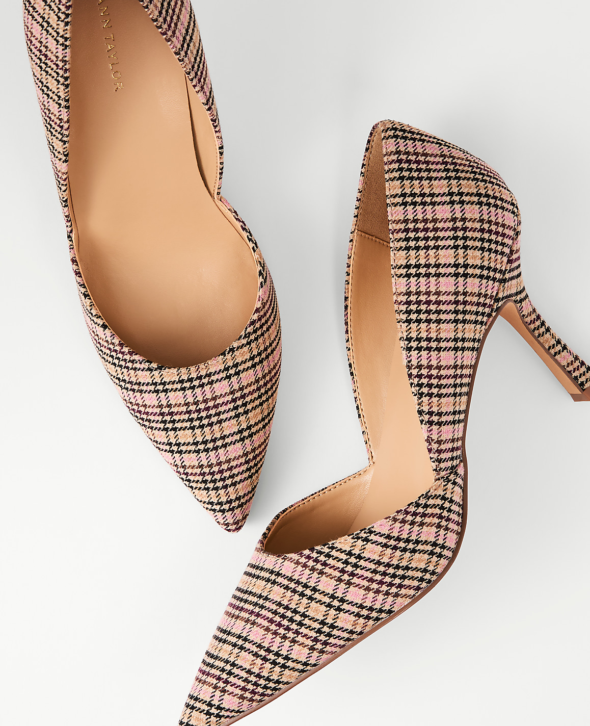 Azra Houndstooth Pump
