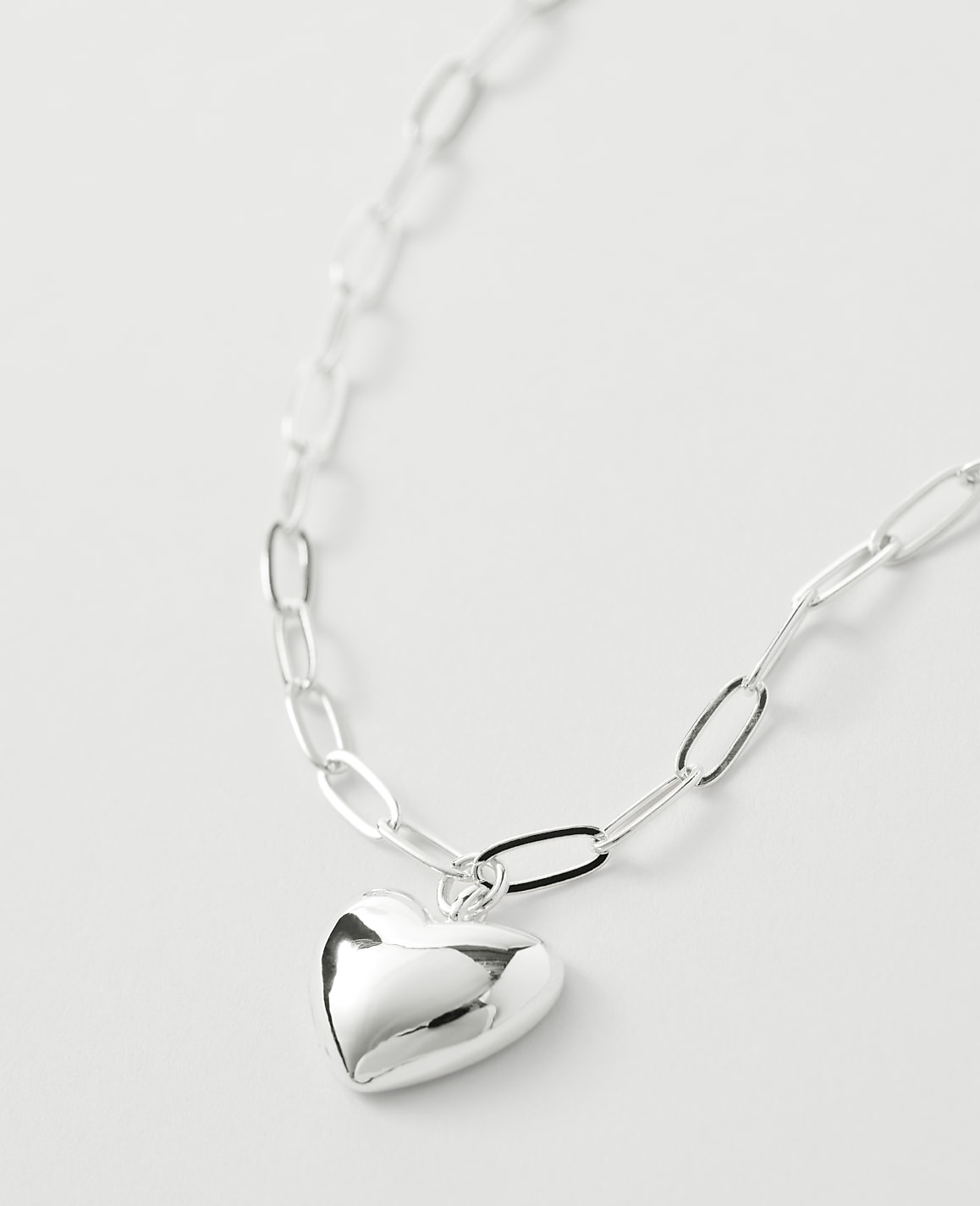 Metal Heart Pendant Necklace