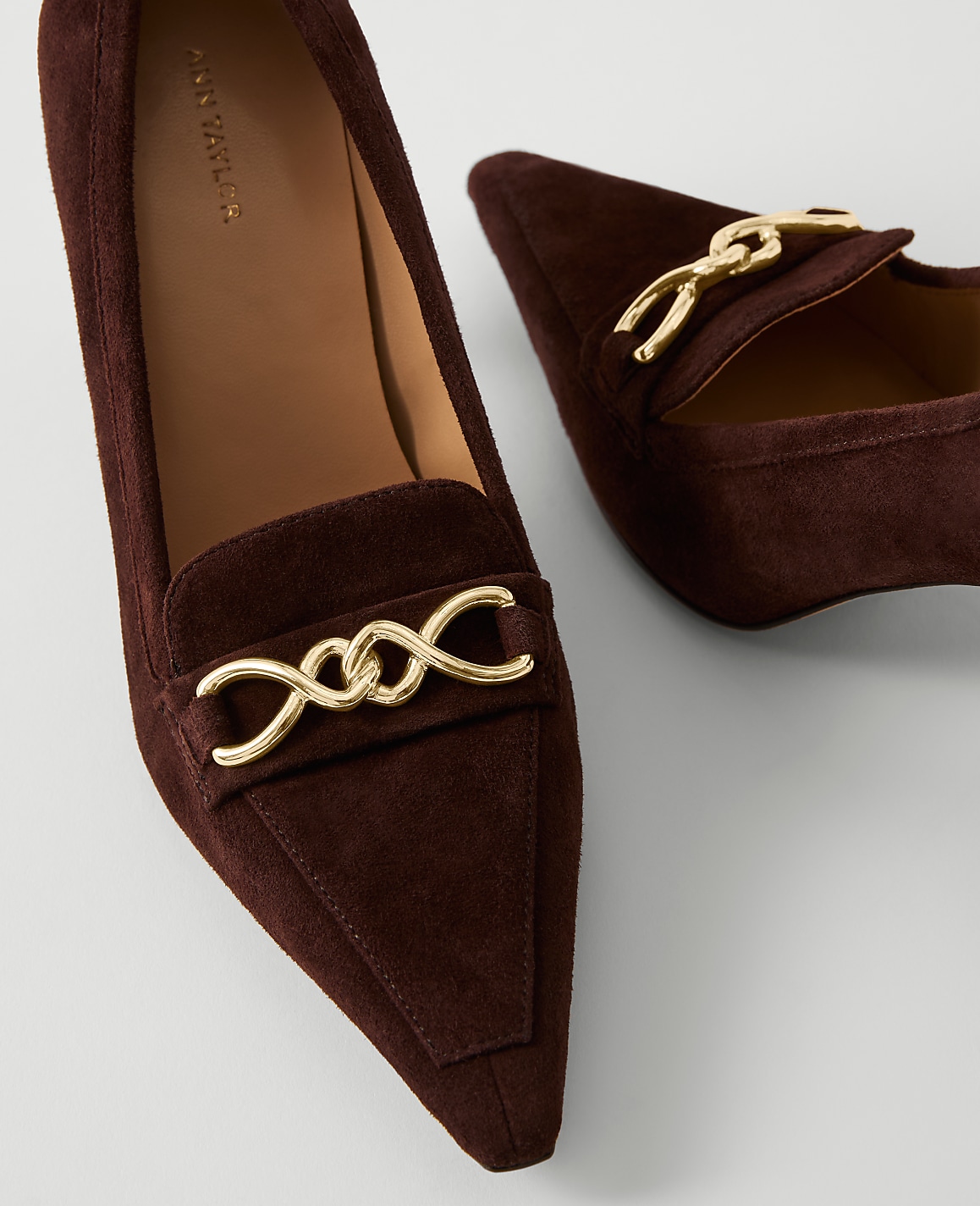 Chain Pointy Toe Suede Pump