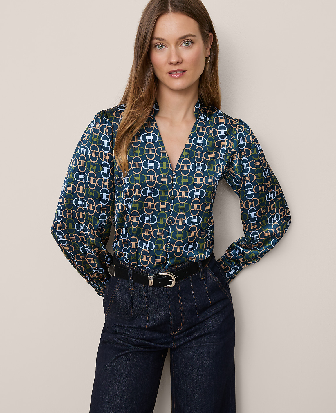 Chain Link Print V-Neck Popover