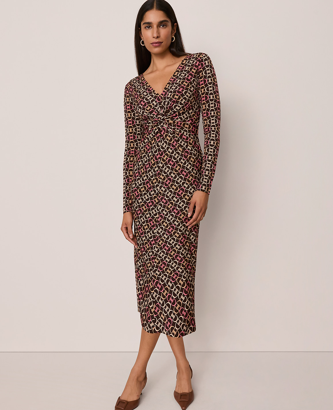 Chain Link V-Neck Knit Dress