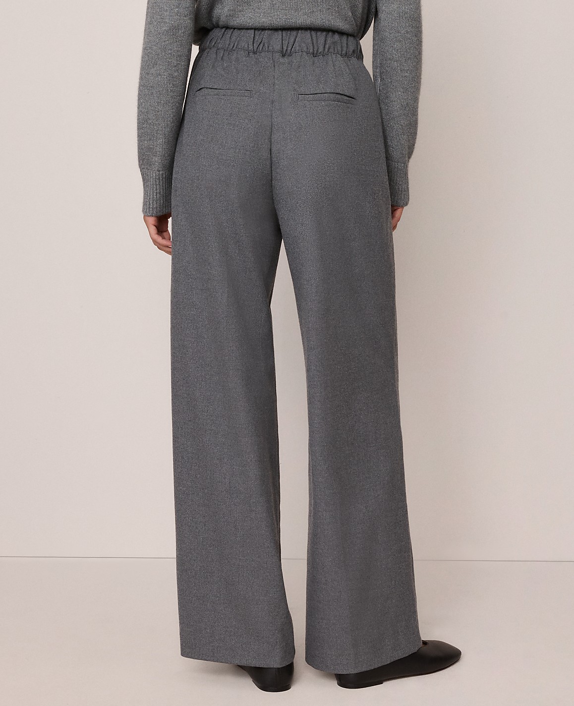 Petite Weekend Wide-Leg Jogger Pant