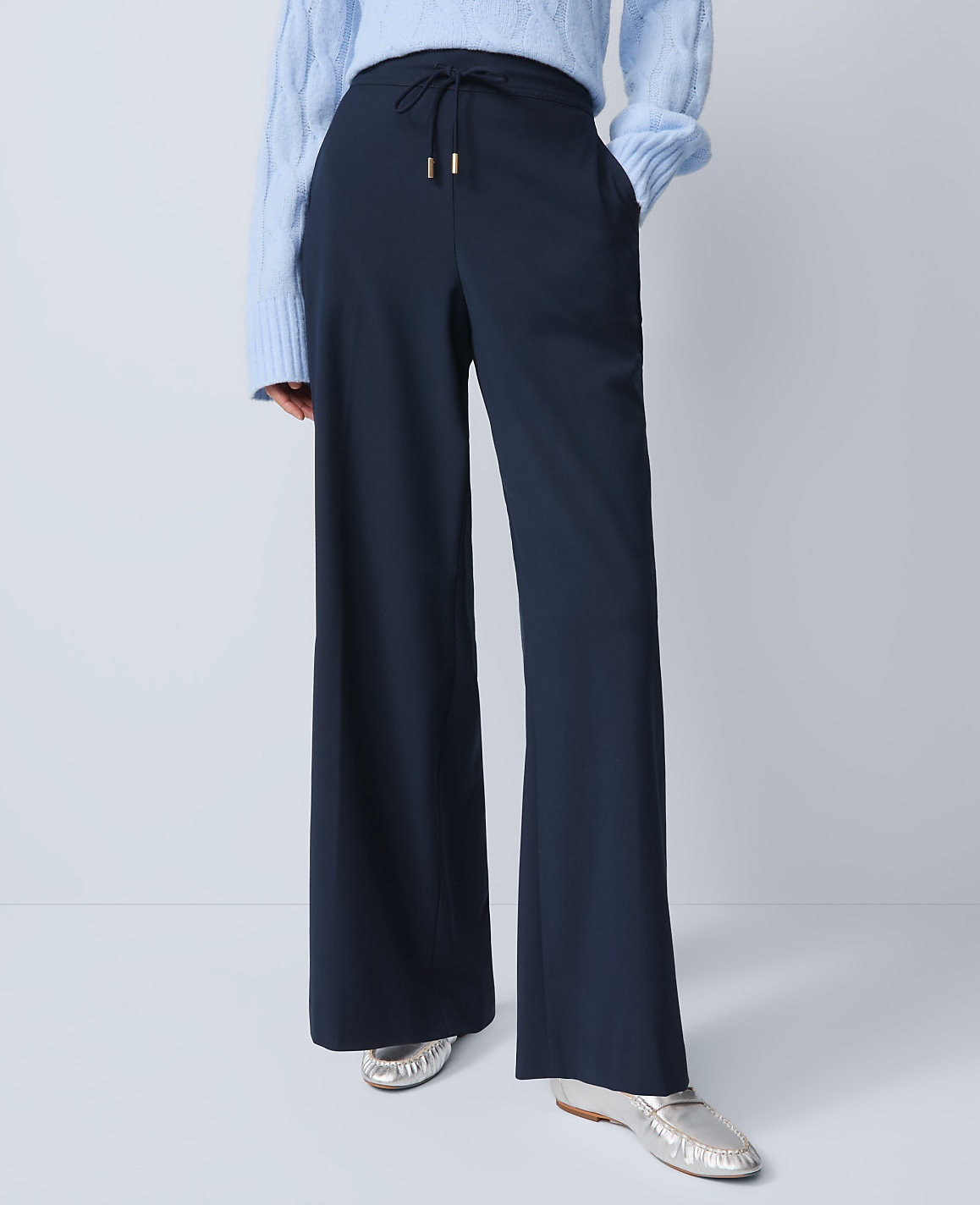 Petite Wide-Leg Jogger Pant