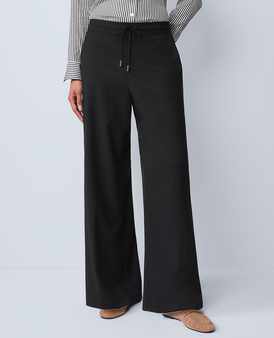Wide-Leg Jogger Pant