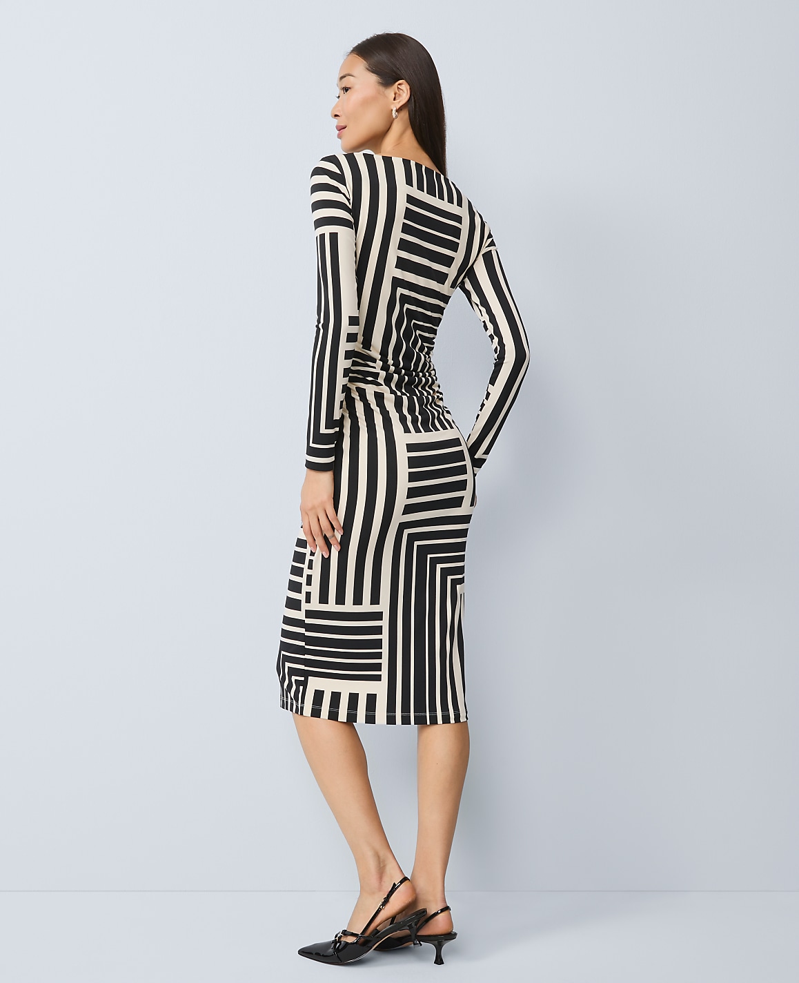 Petite Geo Ruched Knit Midi Dress